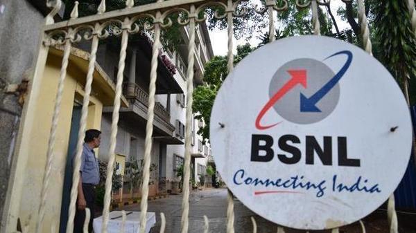 • শীঘ্রই রিচার্জ করুন BSNL সিনেমা প্লাস ব্রডব্যান্ড প্যাক । প্রথম তিন মাস এর জন্য আপনাকে দিতে হবে মাত্র ১২৯ টাকা । তারপর থেকে এই প্যাকের জন্য লাগবে ১৯৯ টাকা । • শীঘ্রই রিচার্জ করুন BSNL সিনেমা প্লাস ব্রডব্যান্ড প্যাক । প্রথম তিন মাস এর জন্য আপনাকে দিতে হবে মাত্র ১২৯ টাকা । তারপর থেকে এই প্যাকের জন্য লাগবে ১৯৯ টাকা ।