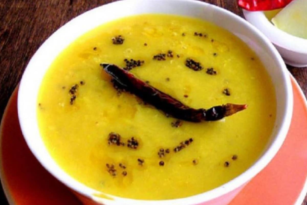 ৩) ডাল-মুগ আর মুসুর ডালে বেশ ভালোই প্রোটিন থাকে। এতে ফাইবারের পরিমাণও অনেক বেশি। তাই ডাল খেলে ওজন বেড়ে যাওয়ার ভয় থাকে না। ডাল মধুমেহ রোগও নিয়ন্ত্রণ করে। ৩) ডাল-মুগ আর মুসুর ডালে বেশ ভালোই প্রোটিন থাকে। এতে ফাইবারের পরিমাণও অনেক বেশি। তাই ডাল খেলে ওজন বেড়ে যাওয়ার ভয় থাকে না। ডাল মধুমেহ রোগও নিয়ন্ত্রণ করে।