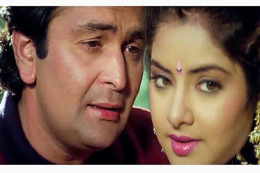 •বিয়ের কয়েক মাস পর, দিওয়ালিতে সাজিদ আসেন দিব্যার বাড়ি৷ তখন সব কথা খুলে বলেন দু’জনে৷ কিন্তু সুখী বিবাহিত জীবন  সেভাবে কাটাতে পারলেন না তিনি৷ বিয়ের মাত্র ১০ মাসের মাথায়, ১৯ বছর বয়সেই বাড়ির পাঁচ তলার বারান্দা থেকে পড়ে মৃত্যু হয় দিব্যার৷   