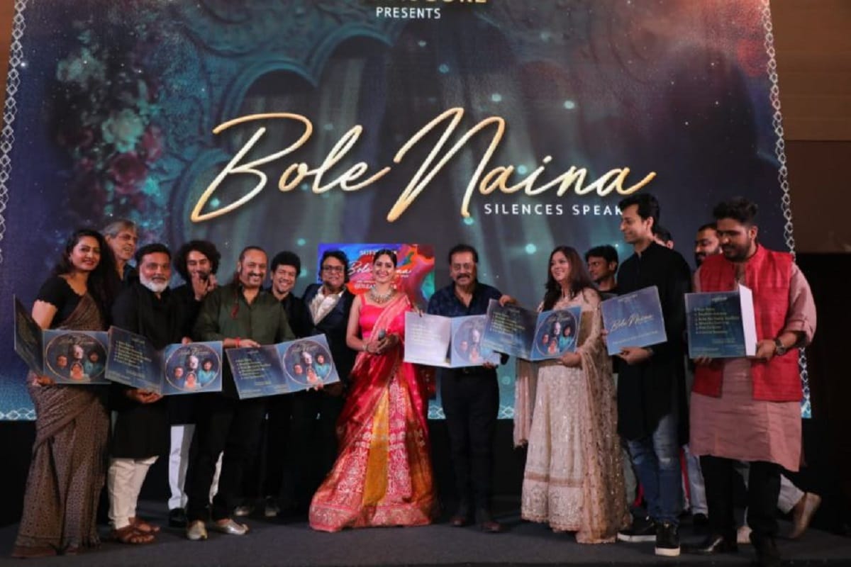 •'বলে নয়না' (সাইলেন্স স্পিকস) প্রবীন শিল্পী ও নতুনদের একসঙ্গে এনেছে। এই অ্যালবমের টাইটেল ট্র্যাক অনেক অজানা অনুভূতির কথা বলে, যা শব্দ নয় শুধু চাহনি দিয়ে ব্যক্ত করা যায়। এই সব সূক্ষ্ম অনুভূতির কথা বলে এই অ্যালবম। •'বলে নয়না' (সাইলেন্স স্পিকস) প্রবীন শিল্পী ও নতুনদের একসঙ্গে এনেছে। এই অ্যালবমের টাইটেল ট্র্যাক অনেক অজানা অনুভূতির কথা বলে, যা শব্দ নয় শুধু চাহনি দিয়ে ব্যক্ত করা যায়। এই সব সূক্ষ্ম অনুভূতির কথা বলে এই অ্যালবম।