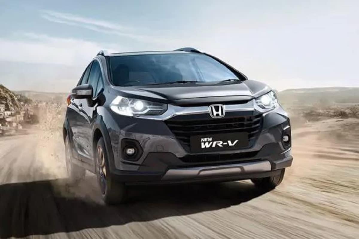 Honda WR-V: গত বছর জুলাই মাসে লঞ্চ করেছিল Honda WR-V Fcelift মডেল। গাড়ির সমস্ত ভ্যারিয়েন্টে ২৫,০০০ টাকার ক্যাশ ডিসকাউন্ট ও ১৫,০০০ টাকার এক্সচেঞ্জ বোনাস পাওয়া যাচ্ছে। শুধুমাত্র VX MT এক্সক্লুসিভ এডিশনে এই অফার নেই। এই গাড়িতে সর্বোচ্চ ১০,০০০ টাকা পর্যন্ত ক্যাশ ডিসকাউন্ট রয়েছে। রয়েছে ১৫,০০০ টাকার এক্সেচেঞ্জ বোনাসও। Honda WR-V: গত বছর জুলাই মাসে লঞ্চ করেছিল Honda WR-V Fcelift মডেল। গাড়ির সমস্ত ভ্যারিয়েন্টে ২৫,০০০ টাকার ক্যাশ ডিসকাউন্ট ও ১৫,০০০ টাকার এক্সচেঞ্জ বোনাস পাওয়া যাচ্ছে। শুধুমাত্র VX MT এক্সক্লুসিভ এডিশনে এই অফার নেই। এই গাড়িতে সর্বোচ্চ ১০,০০০ টাকা পর্যন্ত ক্যাশ ডিসকাউন্ট রয়েছে। রয়েছে ১৫,০০০ টাকার এক্সেচেঞ্জ বোনাসও।