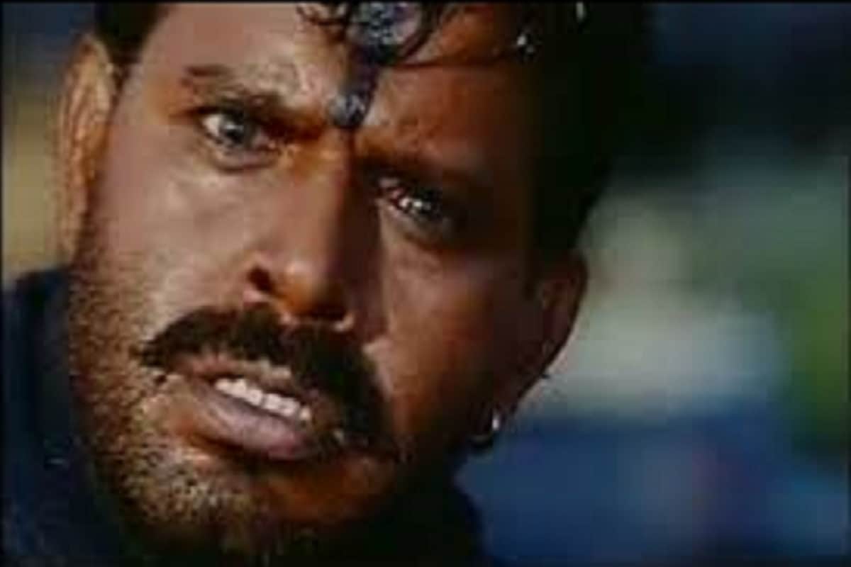 কাহিনি শোনার পরে বেশ ভাললাগে এরপরে ওই ব্যক্তি টিনুকে তাঁর হোয়াটসঅ্যাপ গ্রুপে অ্যাড করেছিলেন ৷ এরপরেই বেশ কিছুদিন পরে একা টিনু অফিসে এসে বেশ কিছু টাতকা চেয়েছিলেন ৷ ফাইল ছবি ৷ কাহিনি শোনার পরে বেশ ভাললাগে এরপরে ওই ব্যক্তি টিনুকে তাঁর হোয়াটসঅ্যাপ গ্রুপে অ্যাড করেছিলেন ৷ এরপরেই বেশ কিছুদিন পরে একা টিনু অফিসে এসে বেশ কিছু টাতকা চেয়েছিলেন ৷ ফাইল ছবি ৷