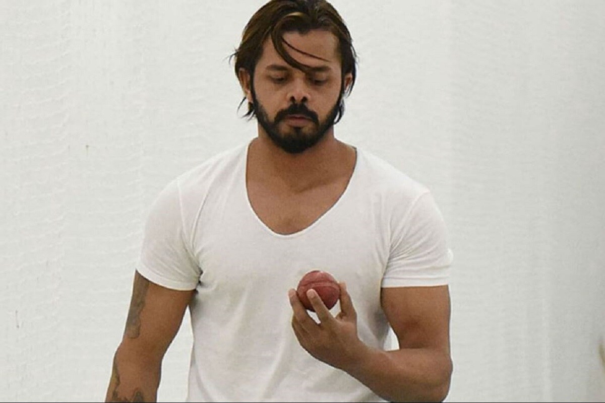 প্রাথমিক ভাবে ১১১৪ প্লেয়ার আইপিএল নিলামে নাম নথিভুক্ত করেন৷ আইপিএলের আট ফ্রাঞ্চাইজি শর্টলিস্ট করা হয়েছে৷ আটটি ফ্রাঞ্চাইজি -র কেউই শ্রীসান্থের জন্য আগ্রহ দেখায়নি ৷ তাই তার নাম বাদ পড়েছে৷ প্রাথমিক ভাবে ১১১৪ প্লেয়ার আইপিএল নিলামে নাম নথিভুক্ত করেন৷ আইপিএলের আট ফ্রাঞ্চাইজি শর্টলিস্ট করা হয়েছে৷ আটটি ফ্রাঞ্চাইজি -র কেউই শ্রীসান্থের জন্য আগ্রহ দেখায়নি ৷ তাই তার নাম বাদ পড়েছে৷