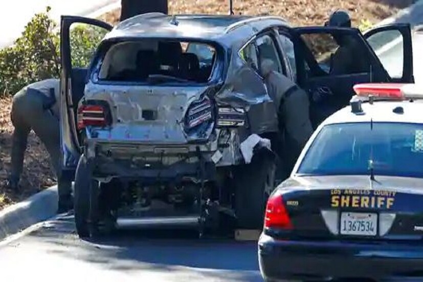 উডসের অবস্থা স্থিতিশীল ছিল কিন্তু তাঁর দুটি পায়ে চোট কতটা গম্ভীর তা নিয়ে এখনও সবটা জানাননি চিকিৎসকরা৷ দমকলকর্মী ও প্যারা মেডিক্যাল স্টাফরা তাঁর ভাঙাচোরা এসইউভি-র ভিতর থেকে তাঁকে উদ্ধার করেন৷ তাঁকে ঘাড় ধরে তাঁকে ভাঙা গাড়িটার মধ্যে থেকে উদ্ধার করা হয়৷ তাঁকে রাস্তা দিয়ে গাড়ি চালিয়ে নিয়ে যাওয়া হয় হাসপাতালে৷ গলফের ইতিহাসে সফলতম গলফার ১৫ বার তিনি ১৫ টি মেজর জিতেছেন৷ তবে ২০০৯ সালে তাঁর ব্যক্তিগত জীবনের স্ক্যান্ডাল তাঁর গরিমা কিছুটা ম্লান করে দেয়৷ Photo-Collected 