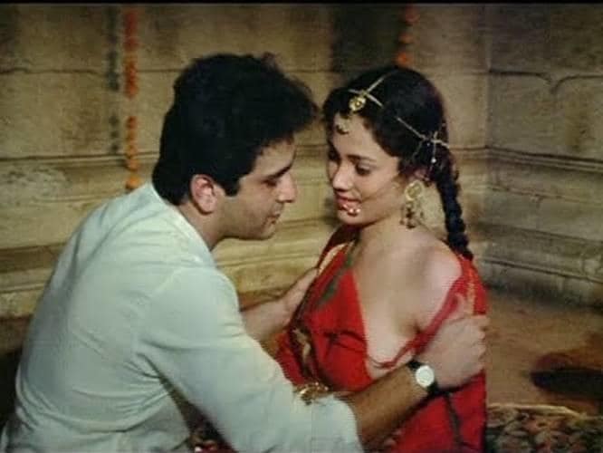 ১৯৮৫ সালে বাবা রাজ কাপুরের (Raj Kapoor) পরিচালনায় রাম তেরি গঙ্গা ময়লি (Ram Teri Ganga Maili)-তে অভিনয়ের মাধ্যমে দর্শক মহলে পরিচিতি পান রাজীব ১৯৮৫ সালে বাবা রাজ কাপুরের (Raj Kapoor) পরিচালনায় রাম তেরি গঙ্গা ময়লি (Ram Teri Ganga Maili)-তে অভিনয়ের মাধ্যমে দর্শক মহলে পরিচিতি পান রাজীব