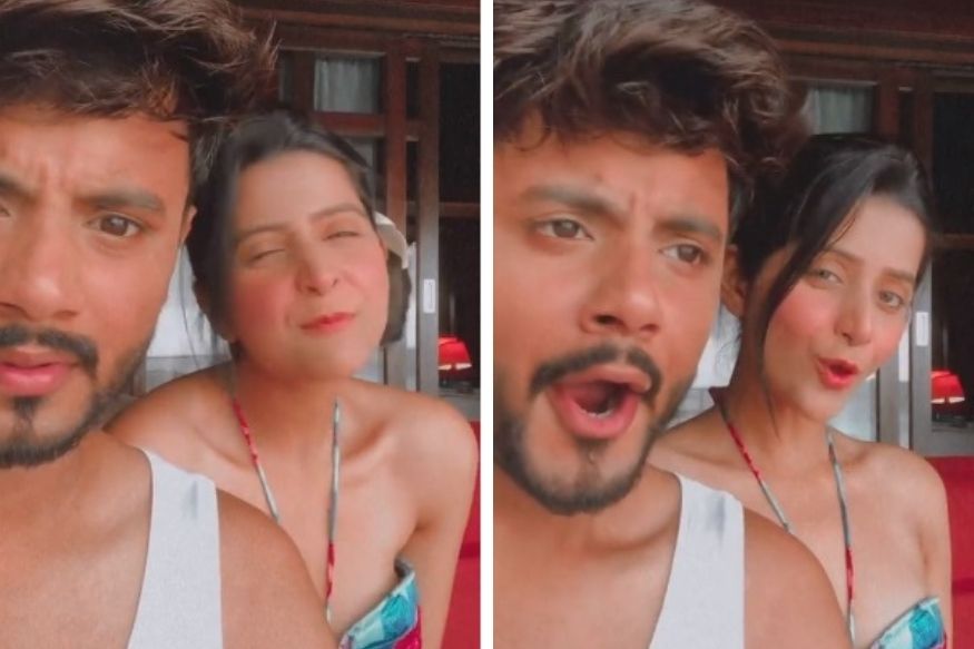 • কারণ স্টার জলসার জনপ্রিয় ধারাবাহিক ‘সাঁজের বাতি’তে তিনিই নায়িকা । পর্দায় চারু আর আর্যর কেমিষ্ট্রি দারুণ উপভোগ করেন তাঁদের ভক্তরা । পর্দার বাইরেও কিন্তু প্রেমেই মশগুল থাকেন সকলের প্রিয় ‘চারু’ । ছবি- ইনস্টাগ্রাম । • কারণ স্টার জলসার জনপ্রিয় ধারাবাহিক ‘সাঁজের বাতি’তে তিনিই নায়িকা । পর্দায় চারু আর আর্যর কেমিষ্ট্রি দারুণ উপভোগ করেন তাঁদের ভক্তরা । পর্দার বাইরেও কিন্তু প্রেমেই মশগুল থাকেন সকলের প্রিয় ‘চারু’ । ছবি- ইনস্টাগ্রাম ।