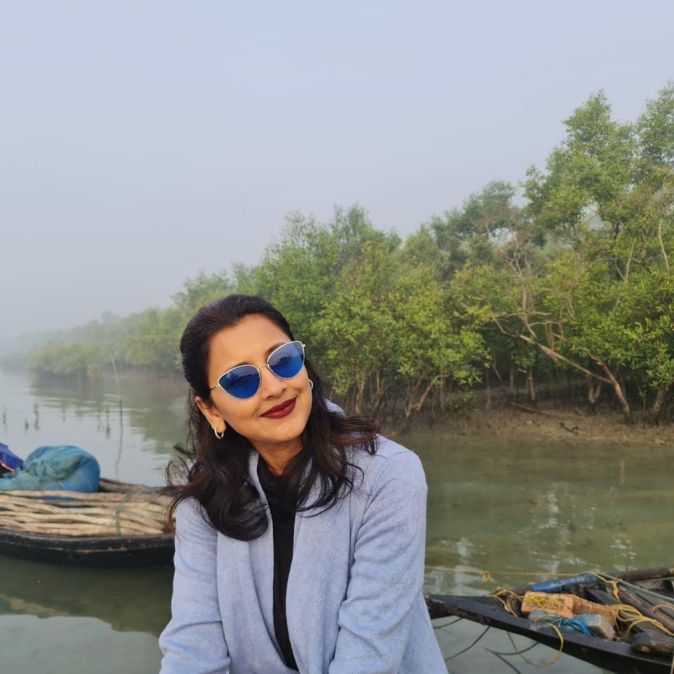 *না...করোনা আক্রান্ত হননি এই জনপ্রিয় নায়িকা। তেমন কিছুই হয়নি তাঁর। আজ করোনা টিকা নেন রচনা। তারপরেই শারীরিক দুর্বলতা অনুভব করছিলেন। জ্বর এসেছে তাঁর। তাই এ দিনের এই পোস্ট। অর্থাৎ করোনা টিকা নেওয়ার জন্য একাধিক উপসর্গ দেখা দিয়েছে তাঁর। ছবি: ইনস্টাগ্রাম। *না...করোনা আক্রান্ত হননি এই জনপ্রিয় নায়িকা। তেমন কিছুই হয়নি তাঁর। আজ করোনা টিকা নেন রচনা। তারপরেই শারীরিক দুর্বলতা অনুভব করছিলেন। জ্বর এসেছে তাঁর। তাই এ দিনের এই পোস্ট। অর্থাৎ করোনা টিকা নেওয়ার জন্য একাধিক উপসর্গ দেখা দিয়েছে তাঁর। ছবি: ইনস্টাগ্রাম।