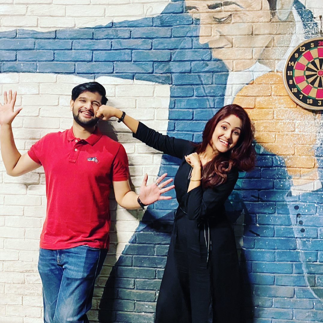 *বিয়ে, রিসেপশনের দিনের কথা মনে করেই শনিবার গভীর রাতে স্ত্রীর সঙ্গে আদরে-সোহাগে মাখা সেলফি পোস্ট করেন নীল। ছবিঃ ইনস্টাগ্রাম। *বিয়ে, রিসেপশনের দিনের কথা মনে করেই শনিবার গভীর রাতে স্ত্রীর সঙ্গে আদরে-সোহাগে মাখা সেলফি পোস্ট করেন নীল। ছবিঃ ইনস্টাগ্রাম।