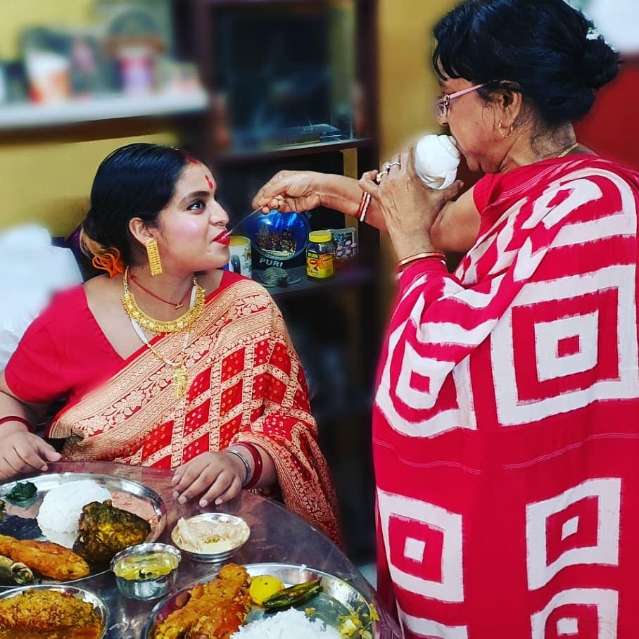 আজকে ৯ মাসের সাধভক্ষণ অনুষ্ঠানটি হল ৷ মামাণির হাতের পায়েসের কোনও জবাব নেই, জানিয়েছেন হবু মা মধুবনী গোস্বামী ৷ ছবি সৌজন্যে ফেসবুক ৷ আজকে ৯ মাসের সাধভক্ষণ অনুষ্ঠানটি হল ৷ মামাণির হাতের পায়েসের কোনও জবাব নেই, জানিয়েছেন হবু মা মধুবনী গোস্বামী ৷ ছবি সৌজন্যে ফেসবুক ৷