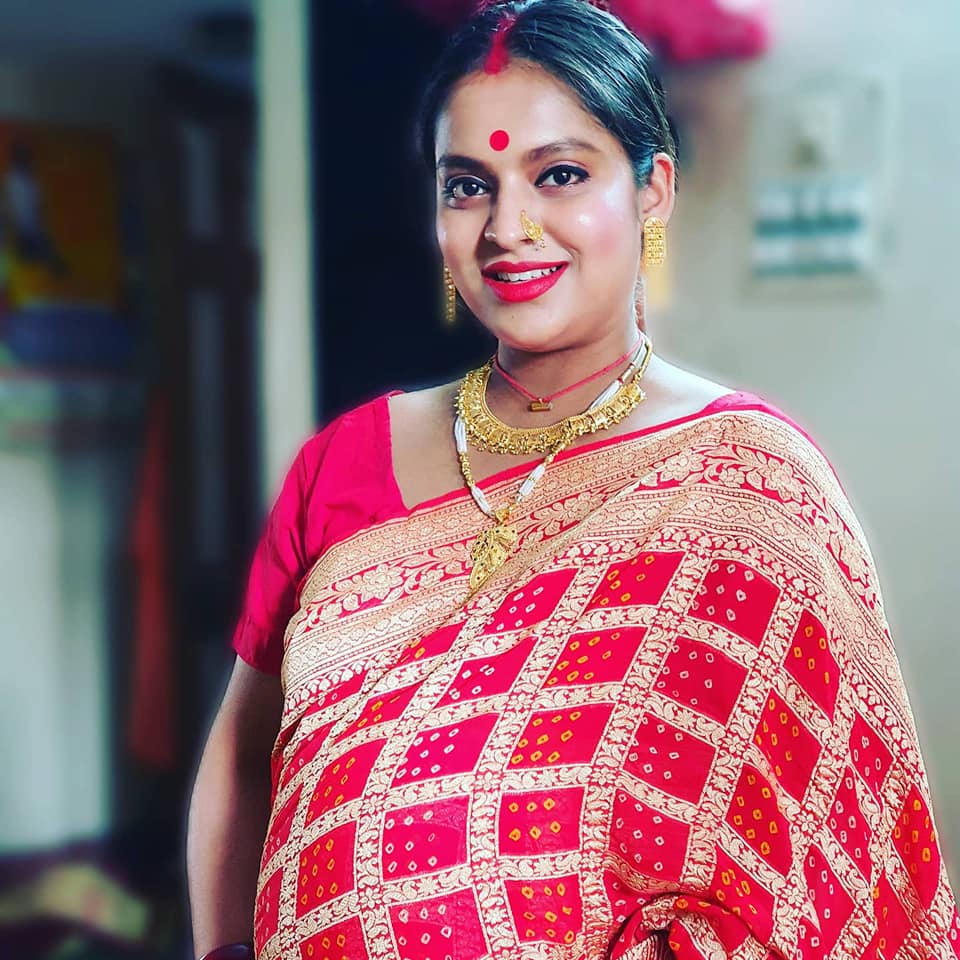 সঙ্গে ছিল তোপসে মাছের ফ্রাই ৷ জমাজমাট খাওয়া দাওয়া হয়েছে ৷ তবে রাজা শ্যুটিং-এর জন্য বাড়িতে ছিলেন না ৷ ফেসবুকের ওয়ালে মধুবনী লিখেছেন ডিনারে রাজার জন্য এই সমস্ত পদ রয়েছে ৷ ছবি সৌজন্যে ফেসবুক ৷ সঙ্গে ছিল তোপসে মাছের ফ্রাই ৷ জমাজমাট খাওয়া দাওয়া হয়েছে ৷ তবে রাজা শ্যুটিং-এর জন্য বাড়িতে ছিলেন না ৷ ফেসবুকের ওয়ালে মধুবনী লিখেছেন ডিনারে রাজার জন্য এই সমস্ত পদ রয়েছে ৷ ছবি সৌজন্যে ফেসবুক ৷