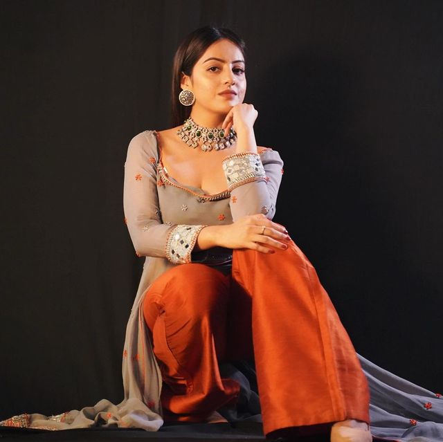 প্রায় পাঁচ বছর আগের একটি ধারাবাহিকে অভিনয়, ২০১৬ সালে বন্ধ হয় ধারাবাহিকটি ৷ ছবি সৌজন্যে ইনস্টাগ্রাম ৷ প্রায় পাঁচ বছর আগের একটি ধারাবাহিকে অভিনয়, ২০১৬ সালে বন্ধ হয় ধারাবাহিকটি ৷ ছবি সৌজন্যে ইনস্টাগ্রাম ৷
