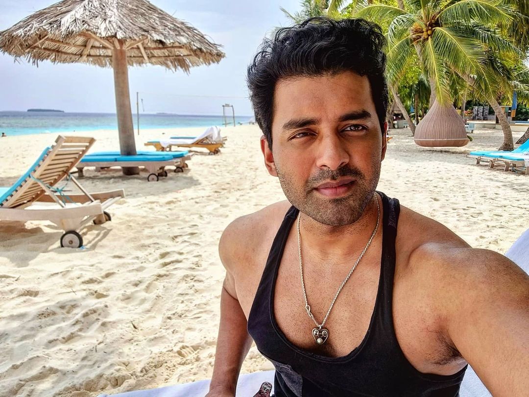 *টি-টাউনে কান পাতলেই শোনা যাচ্ছে ছলতি বছরেই নাকি বিয়ের পিঁড়িতে বসতে পারেন টলিউডের এই জনপ্রিয় জুটি। এমনকি নিজেদের জন্য একটি ফ্ল্যাট, গাড়িও কিনে ফেলেছেন তাঁরা। ছবিঃ ইনস্টাগ্রাম। *টি-টাউনে কান পাতলেই শোনা যাচ্ছে ছলতি বছরেই নাকি বিয়ের পিঁড়িতে বসতে পারেন টলিউডের এই জনপ্রিয় জুটি। এমনকি নিজেদের জন্য একটি ফ্ল্যাট, গাড়িও কিনে ফেলেছেন তাঁরা। ছবিঃ ইনস্টাগ্রাম।