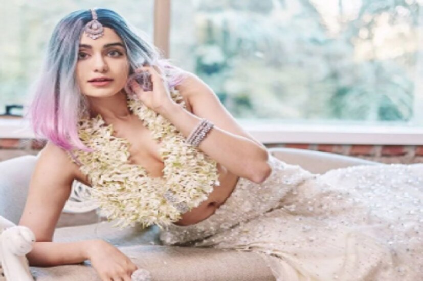 শরীরের উপরে ভাগে শুধুই জুঁইয়ের মালা দিয়ে লজ্জা নিবারণ করেছেন আদা শর্মা ৷ ছবি সৌজন্যে ইনস্টাগ্রাম ৷