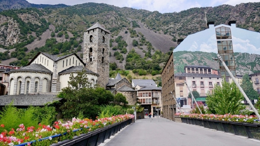 অ্যান্ডোরা (Andorra) - স্পেন ও ফ্রান্সের মধ্যে অবস্থিত অ্যান্ডোরা। তবে পায়ারনেস (Pyrenees) পর্বতের মাধ্যমে ইয়োরোপের বাকি অংশ থেকে বিচ্ছিন্ন এই এলাকা। স্বভাবতই অধিক উচ্চতায় অবস্থিত এই এলাকায় কোনও বিমানবন্দর গড়ে ওঠেনি। তাছাড়া তুষারপাত হয়। এইরকম একটা দুর্গম পরিবেশে বিমানের ওঠা-নামাও বড় মুশকিল। এই প্রদেশের নিকটবর্তী বিমানবন্দর হল ক্যাটালোনিয়ার (Catalonia) অ্যান্ডোরা লা সেউ এয়ারপোর্ট (Andorra-La Seu Airport)। যা প্রায় ৩০ কিমি দূরে। অ্যান্ডোরা (Andorra) - স্পেন ও ফ্রান্সের মধ্যে অবস্থিত অ্যান্ডোরা। তবে পায়ারনেস (Pyrenees) পর্বতের মাধ্যমে ইয়োরোপের বাকি অংশ থেকে বিচ্ছিন্ন এই এলাকা। স্বভাবতই অধিক উচ্চতায় অবস্থিত এই এলাকায় কোনও বিমানবন্দর গড়ে ওঠেনি। তাছাড়া তুষারপাত হয়। এইরকম একটা দুর্গম পরিবেশে বিমানের ওঠা-নামাও বড় মুশকিল। এই প্রদেশের নিকটবর্তী বিমানবন্দর হল ক্যাটালোনিয়ার (Catalonia) অ্যান্ডোরা লা সেউ এয়ারপোর্ট (Andorra-La Seu Airport)। যা প্রায় ৩০ কিমি দূরে।