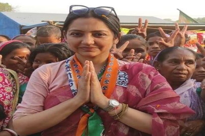 ২০২১ বিধানসভা ভোটে তৃণমূল কংগ্রেসের হেভি ওয়েট তারকা প্রার্থীদের মধ্যে সবার প্রথমে নাম ছিল অভিনেত্রী জুন মালিয়ার। বহুদিন ধরে তৃণমূলের সঙ্গে যুক্ত থাকলেও এই প্রথমবার ভোটে দাঁড়িয়েছিলেন। আর জয়ও এসেছে প্রথমবারেই। তাই করোনার বাড়বাড়ন্তে নিজের এলাকার মানুষদের পাশে দাঁড়াতে ভুললেন না জুন মালিয়া। মেদিনীপুরের বিধায়কের নেতৃত্বে বুধবারই খোলা হয়েছে কমিউনিটি কিচেন। চালু করা হয়েছে হেল্পলাইনও। 