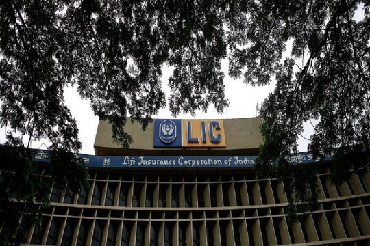 LIC