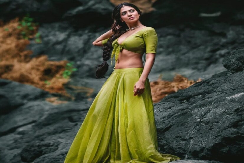 সবুজ ব্লাউজের সঙ্গে ম্যাচ করা ল্যাহেঙ্গা পরে সোশ্যাল মিডিয়ায় ঝড় তুলেছেন ৷ ছবি সৌজন্যে ইনস্টাগ্রাম ৷