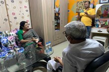শান্তিকুঞ্জে শিশির-লকেট 'সৌজন্য সাক্ষাৎ', সামনে বসিয়ে খাওয়ালেন মাছ-ভাত শান্তিকুঞ্জে শিশির-লকেট 'সৌজন্য সাক্ষাৎ', সামনে বসিয়ে খাওয়ালেন মাছ-ভাত