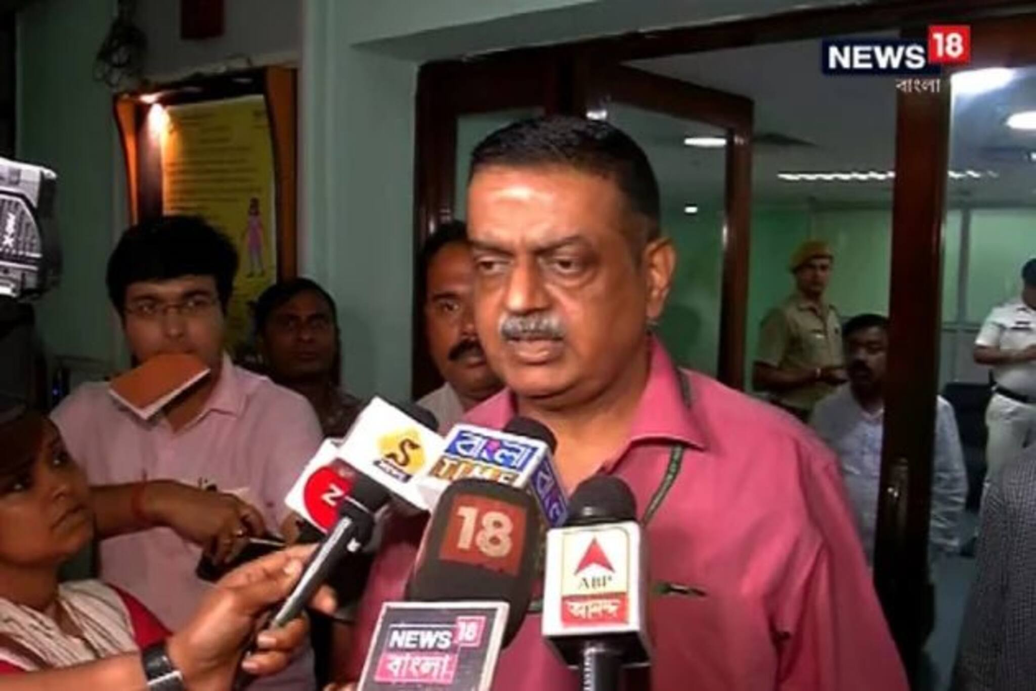 West Bengal Election 2021 : রক্তস্নাত শীতলকুচি মাথায় রেখেই বাহিনীর সঙ্গে আলোচনায় পর্যবেক্ষকরা, যা নির্দেশ দিলেন