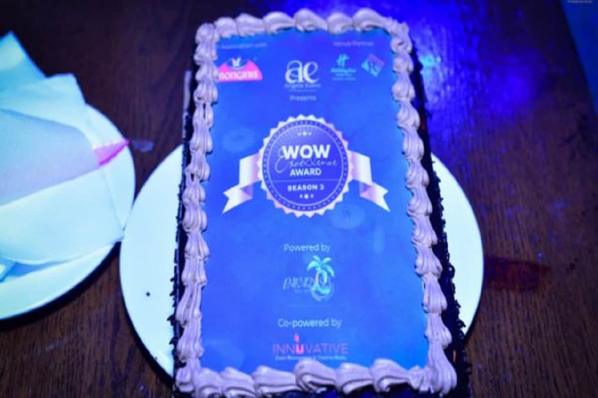 তিন বছরে পা দিল WOW EXCELLENCE AWARD. সমাজের বিভিন্ন পেশার মানুষকে সম্মান জানিয়ে অনুষ্ঠিত হয় এই বিশেষ অনুষ্ঠান৷ তিন বছরে পা দিল WOW EXCELLENCE AWARD. সমাজের বিভিন্ন পেশার মানুষকে সম্মান জানিয়ে অনুষ্ঠিত হয় এই বিশেষ অনুষ্ঠান৷