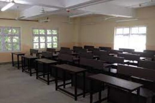 Covid in Kolkata : two school campuses decided to close. file-photo