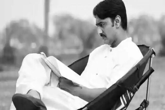 দোলে দেবের উপহার Photo : collected