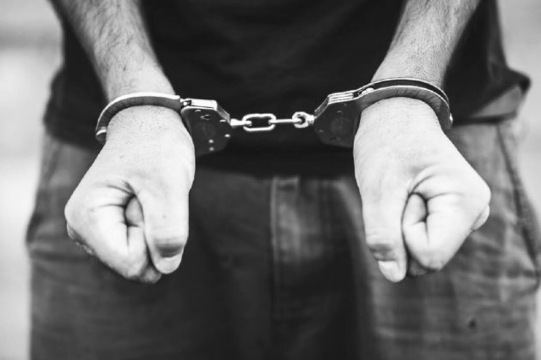 লকডাউনে জাল নোটচক্র ও গাড়ির চুরির দায়ে গ্রেফতার অভিনেতা!