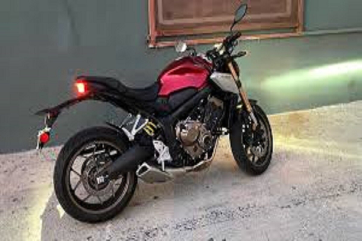 হন্ডা সিবি৬৫০আর ২০২১ (2021 Honda CB650R) বাইক লঞ্চ করে মার্কেটিং হেড জানিয়েছেন হন্ডা স্কুটার ও মোটর সাইকেল অ্যান্ড স্কুটার ইন্ডিয়া যুব সম্প্রদায়ের কথা মাথায় রেখে স্কুটার নির্মাণ করেছে ৷ একই সঙ্গে তিনি জানিয়েছেন 2021 Honda CB650R লঞ্চ হওয়ার পরে হন্ডার পোর্টফোলিও আরও মজবুত করেছে ৷ প্রতীকী ছবি ৷ হন্ডা সিবি৬৫০আর ২০২১ (2021 Honda CB650R) বাইক লঞ্চ করে মার্কেটিং হেড জানিয়েছেন হন্ডা স্কুটার ও মোটর সাইকেল অ্যান্ড স্কুটার ইন্ডিয়া যুব সম্প্রদায়ের কথা মাথায় রেখে স্কুটার নির্মাণ করেছে ৷ একই সঙ্গে তিনি জানিয়েছেন 2021 Honda CB650R লঞ্চ হওয়ার পরে হন্ডার পোর্টফোলিও আরও মজবুত করেছে ৷ প্রতীকী ছবি ৷