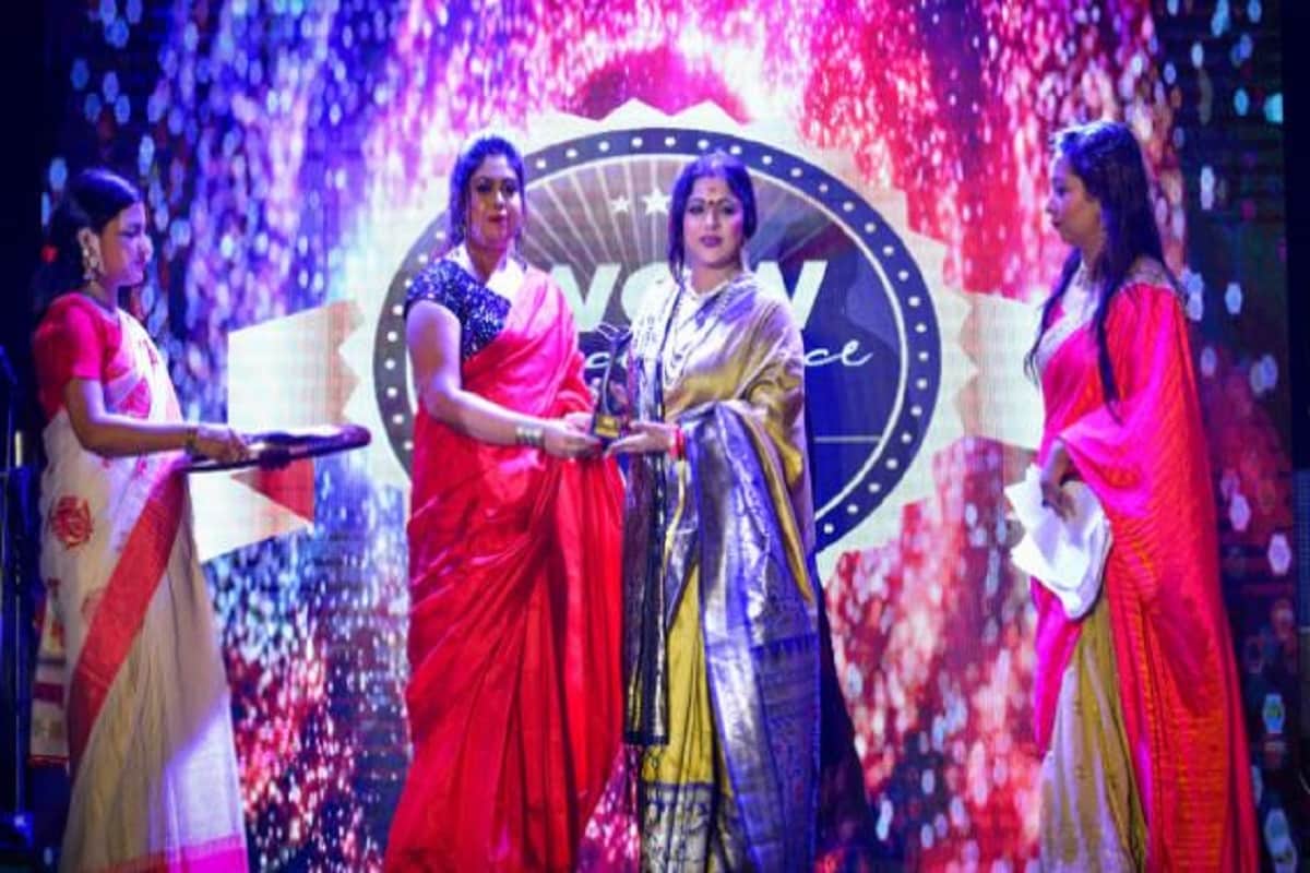 বিভিন্ন পেশার মানুষের প্রতি সম্মান জানানো এবং তাঁদের মাধ্যমে সাধারণ মানুষকে উৎসাহী করাই আয়োজকদের মূল উদ্দেশ্য৷ বিভিন্ন পেশার মানুষের প্রতি সম্মান জানানো এবং তাঁদের মাধ্যমে সাধারণ মানুষকে উৎসাহী করাই আয়োজকদের মূল উদ্দেশ্য৷