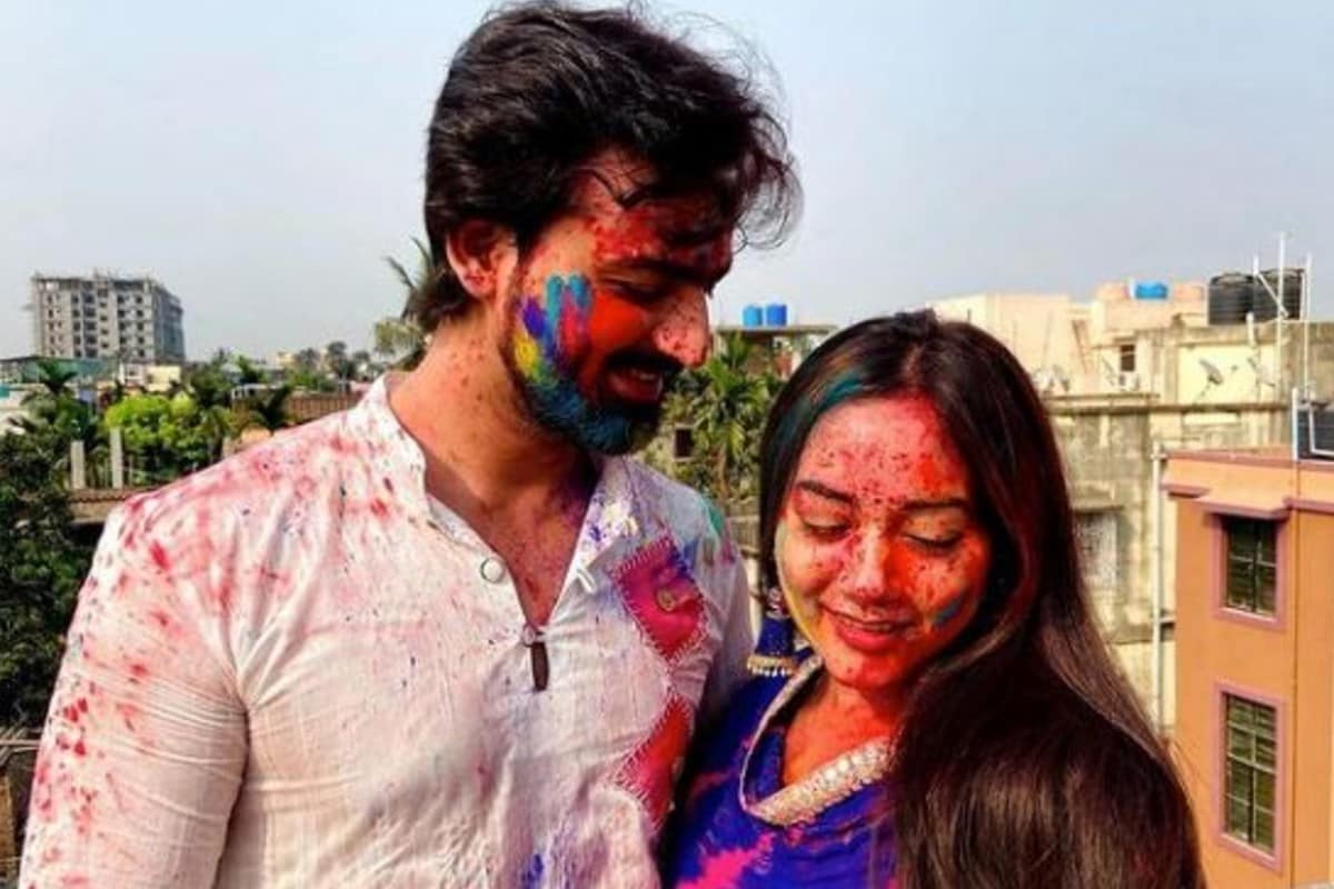 বিয়ে করেছেন টেলিভিশনের আর এক তারকা জুটি রুদ্রজিৎ ও প্রমিতা। সোশ্যাল মিডিয়ায় তাঁদের বিয়ের ছবি ভাইরাল হয়েছিল। বিয়ে করেছেন টেলিভিশনের আর এক তারকা জুটি রুদ্রজিৎ ও প্রমিতা। সোশ্যাল মিডিয়ায় তাঁদের বিয়ের ছবি ভাইরাল হয়েছিল।