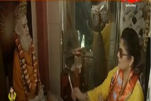 বেহালা পশ্চিমের প্রার্থী, হালদারবাড়ির জোড়া শিবমন্দিরে পুজো দিয়ে প্রচার শুরু