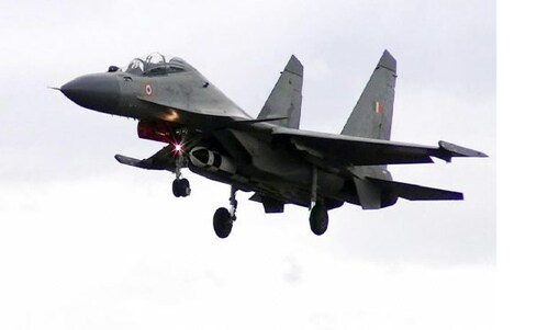 IAF Sukhoi 30 mki: আমিরাতের আকাশে ঝড় তুলতে তৈরি যুদ্ধবিমান IAF Sukhoi 30 mki: আমিরাতের আকাশে ঝড় তুলতে তৈরি যুদ্ধবিমান