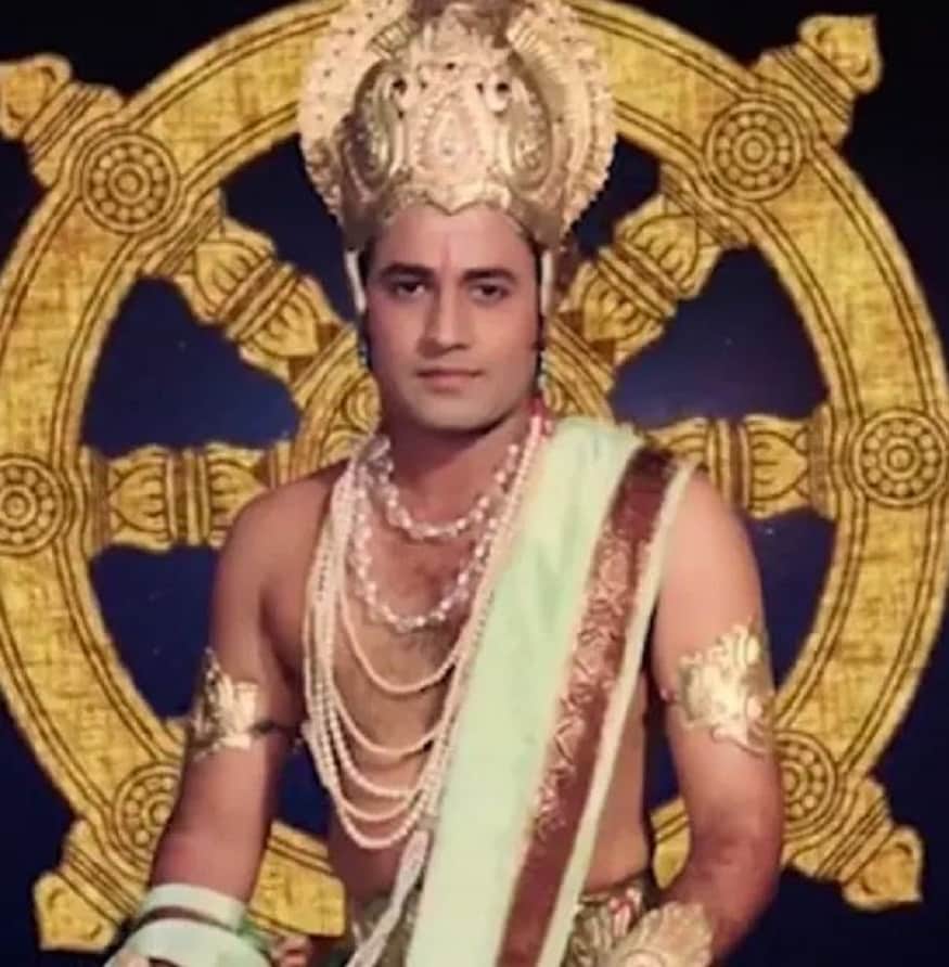 ১৯৫৮ -র ১২ জানুয়ারি জন্মেছেন অরুণ গোভিল৷ তিনি প্রথমে ফিলমে সেভাবে জনপ্রিয় হননি, কিন্তু রামের চরিত্রে অভিনয় করার পর তিনি একেবারে পৃথিবী বিখ্যাত হয়ে যান৷ (Photo Courtesy-Instagram @siyaramkijai) ১৯৫৮ -র ১২ জানুয়ারি জন্মেছেন অরুণ গোভিল৷ তিনি প্রথমে ফিলমে সেভাবে জনপ্রিয় হননি, কিন্তু রামের চরিত্রে অভিনয় করার পর তিনি একেবারে পৃথিবী বিখ্যাত হয়ে যান৷ (Photo Courtesy-Instagram @siyaramkijai)