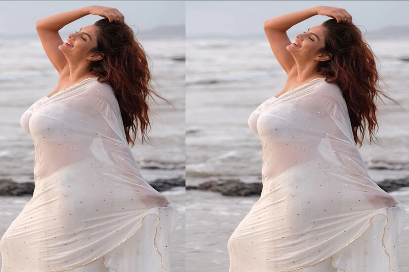 শাড়িতে জলের সামনে আরও সেক্সি আনবেশি জৈন ৷ ছবি সৌজন্যে ইনস্টাগ্রাম ৷