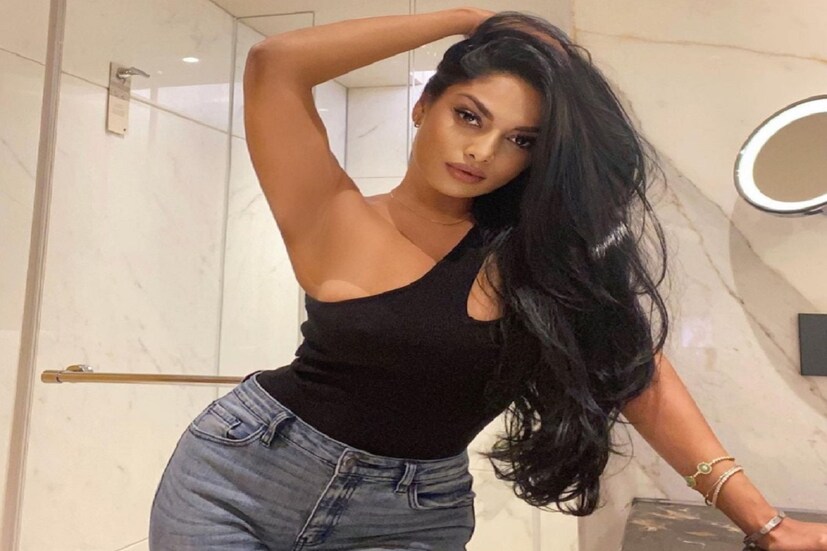 দক্ষিণের সুন্দরীর তোলপাড় করে তোলার ছবিগুলি ওয়ান শোল্ডার টপ ও ডেনিমে আগুন ধরিয়েছেন ৷ ছবি সৌজন্যে ইনস্টাগ্রাম ৷ 