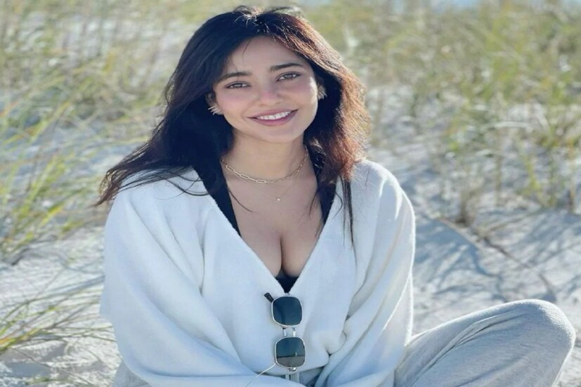 নেহা শর্মার নেকলাইন পোশাকে সোশ্যাল মিডিয়া ৷ ছবি সৌজন্যে ইনস্টাগ্রাম ৷