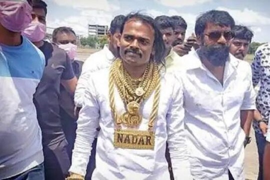 In Tamil Nadu indipendent candidate files nomination by wearing 4.27 kg gold -Photo Courtesy- Instagram