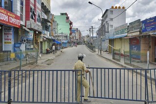 লাগামছাড়া করোনা! মঙ্গলবার থেকে দু'সপ্তাহের লকডাউন কর্নাটকে
