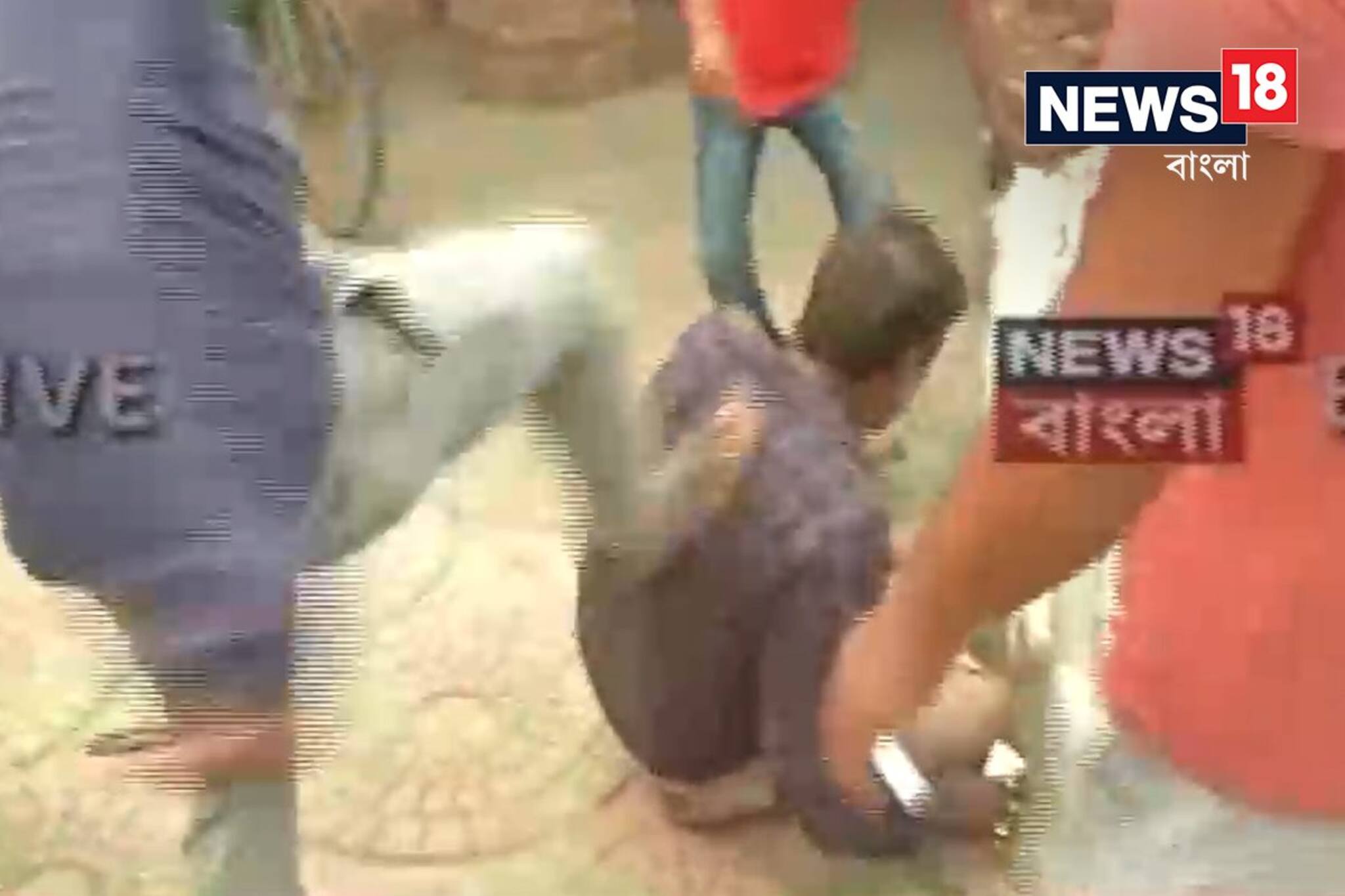 শুভ্রাংশুর সামনেই তৃণমূল কর্মীকে বেধড়ক মারের অভিযোগ! উত্তপ্ত বীজপুর, দেখুন ভিডিও