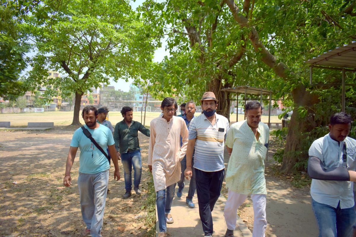 ২০১৫ সালে একটি টয়োটা ইনোভা গাড়ি কিনেছিলেন কাঞ্চন। দাম ১৬ লাখ ৭১ হাজার ১৭২ টাকা। তার জন্য এসবিআই-তে ১ লাখ ৬৯ হাজার ৬২১ টাকার গাড়ি ঋণ রয়েছে কাঞ্চনের। এছাড়া নেতাজী নগরে কাঞ্চনের নামে একটি ১ হাজার ৫০ বর্গ ফুটের ফ্ল্যাট রয়েছে। ২০০৫ সালে ৯ লাখ ৬০ হাজার ৫৮৮ টাকা দিয়ে ফ্ল্যাটটি কিনেছিলেন তিনি। ফ্ল্যাটটির বর্তমান বাজার মূল্য ৫২ লাখ ৫০ হাজার টাকা। ২০১৫ সালে একটি টয়োটা ইনোভা গাড়ি কিনেছিলেন কাঞ্চন। দাম ১৬ লাখ ৭১ হাজার ১৭২ টাকা। তার জন্য এসবিআই-তে ১ লাখ ৬৯ হাজার ৬২১ টাকার গাড়ি ঋণ রয়েছে কাঞ্চনের। এছাড়া নেতাজী নগরে কাঞ্চনের নামে একটি ১ হাজার ৫০ বর্গ ফুটের ফ্ল্যাট রয়েছে। ২০০৫ সালে ৯ লাখ ৬০ হাজার ৫৮৮ টাকা দিয়ে ফ্ল্যাটটি কিনেছিলেন তিনি। ফ্ল্যাটটির বর্তমান বাজার মূল্য ৫২ লাখ ৫০ হাজার টাকা।