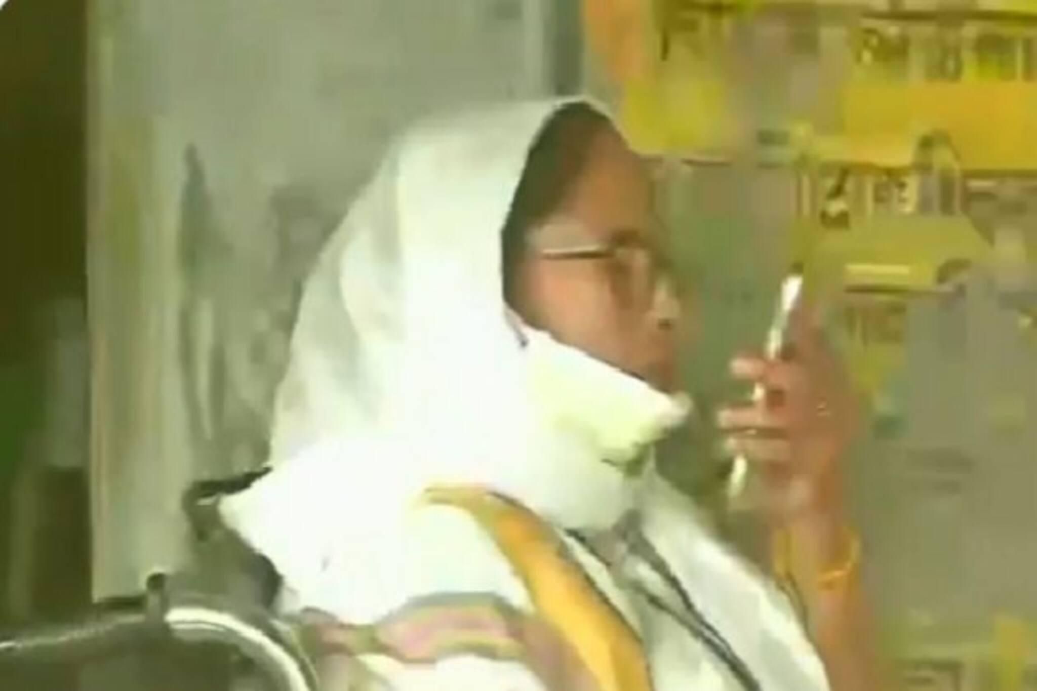 বেনজির কাণ্ড নন্দীগ্রামের বয়ালে, আটকে প্রার্থী মমতাই, সিআরপিএফ কই!