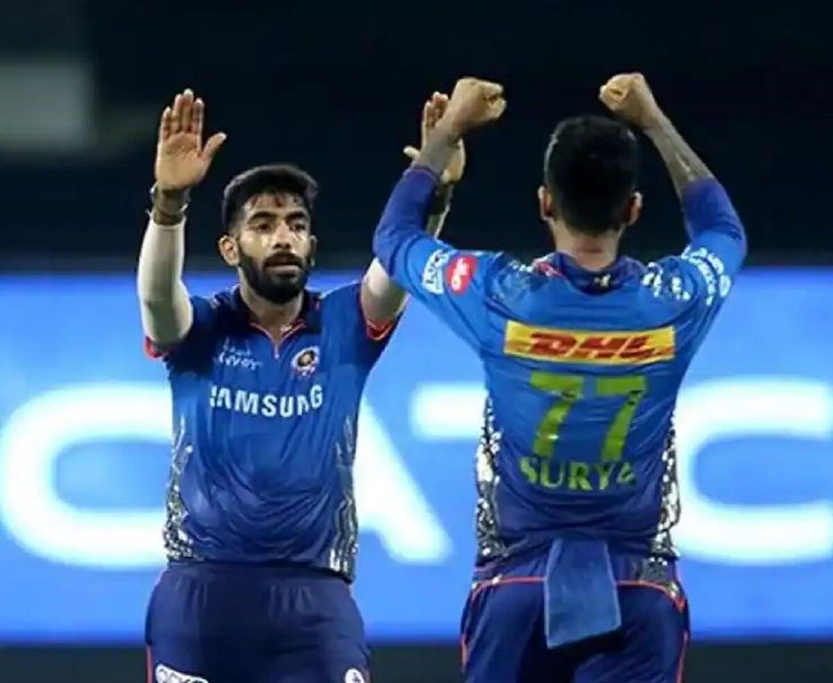 জসপ্রীত বুমরাহ মোটামুটি পারফর্ম করেছেন উইকেটে৷ তিনি ২৫ রানে ৪ উইকেট নিয়েছেন৷ তাঁর ইকনমি ৬.২৫৷ (IPL Photo) জসপ্রীত বুমরাহ মোটামুটি পারফর্ম করেছেন উইকেটে৷ তিনি ২৫ রানে ৪ উইকেট নিয়েছেন৷ তাঁর ইকনমি ৬.২৫৷ (IPL Photo)