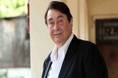  রণধীর কাপুর আইসিইউতে
Photo: File Photo