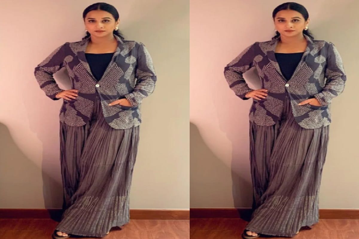 ঢলঢলে প্যান্ট পরে সোশ্যাল মিডিয়ায় নতুন স্টাইল স্টেটমেন্ট দিয়েছেন বিদ্যা বলন (Vidya Balan)৷ ছবি সৌজন্যে Instagram. ঢলঢলে প্যান্ট পরে সোশ্যাল মিডিয়ায় নতুন স্টাইল স্টেটমেন্ট দিয়েছেন বিদ্যা বলন (Vidya Balan)৷ ছবি সৌজন্যে Instagram.