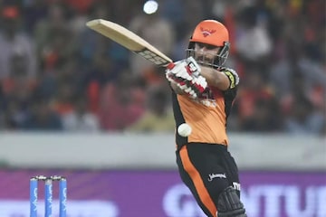 অক্সিজেনের আকাল দেশে, মানুষের জন্য ৯০ হাজার টাকা অনুদান বাংলার ক্রিকেটারের