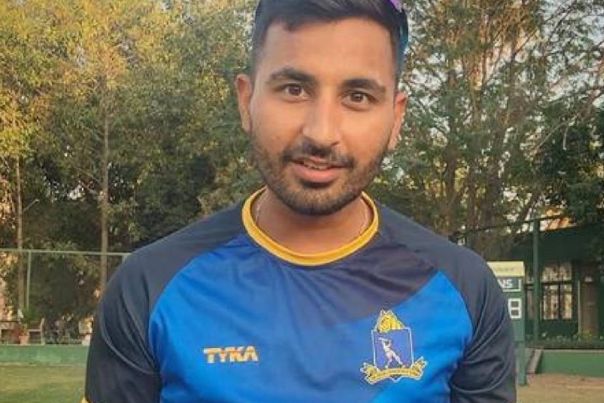 একটি স্বেচ্ছাসেবী সংস্থার মাধ্যমে অক্সিজেন সরবরাহ সচল রাখার জন্য ৯০ হাজার টাকা দিলেন আইপিএলে সানরাইজার্স হায়দরাবাদের হয়ে খেলা এই বাঙালি ক্রিকেটার। একটি স্বেচ্ছাসেবী সংস্থার মাধ্যমে অক্সিজেন সরবরাহ সচল রাখার জন্য ৯০ হাজার টাকা দিলেন আইপিএলে সানরাইজার্স হায়দরাবাদের হয়ে খেলা এই বাঙালি ক্রিকেটার।