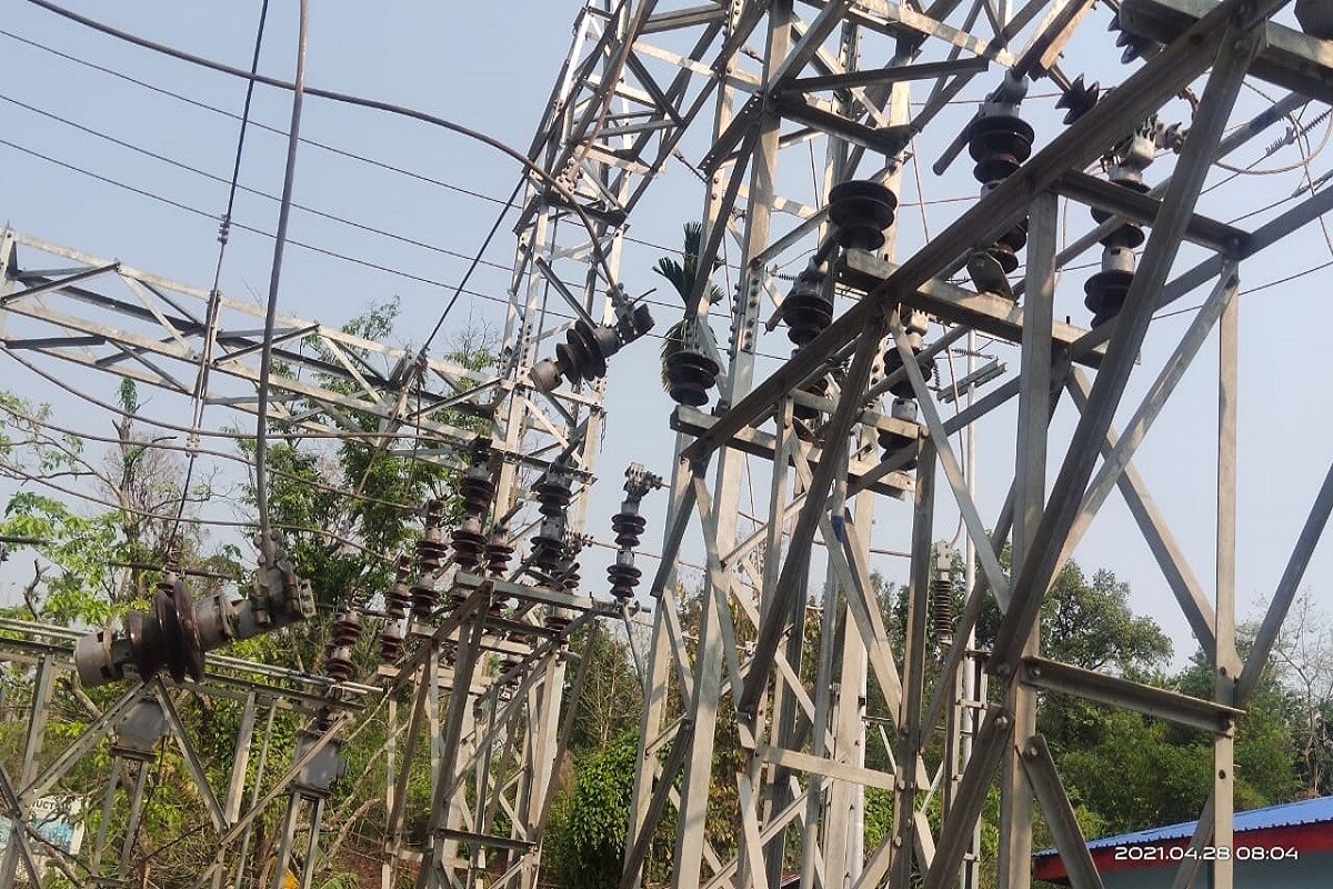 প্রথম কম্পনটি অনুভূত হয় সকাল ৭.৫১ এ৷ পাওয়া তথ্য অনুযায়ি ভূমিকম্পের উপকেন্দ্র তেজপুর থেকে ৪৩ কিলোমিটার পশ্চিমে৷ প্রথম কম্পনটি অনুভূত হয় সকাল ৭.৫১ এ৷ পাওয়া তথ্য অনুযায়ি ভূমিকম্পের উপকেন্দ্র তেজপুর থেকে ৪৩ কিলোমিটার পশ্চিমে৷
