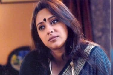 বর্তমানে অঞ্জনার হাতে নগদ ৫০ হাজার টাকা আছে বলে তিনি জানিয়েছেন। তাঁর স্বামীর হাতে আছে ৬০ হাজার টাকা। তিনটি ব্যাঙ্ক অ্যাকাউন্টে অঞ্জনার নামে গচ্ছিত আছে যথাক্রমে ২৫ লক্ষ ৮০ হাজার ১৬২ টাকা, ৭ লক্ষ ৪০ হাজার টাকা এবং ৭২ হাজার ২০৬ টাকা। তাঁর স্বামীর নামে ব্যাঙ্কে আছে ৬০ হাজার টাকা। বর্তমানে অঞ্জনার হাতে নগদ ৫০ হাজার টাকা আছে বলে তিনি জানিয়েছেন। তাঁর স্বামীর হাতে আছে ৬০ হাজার টাকা। তিনটি ব্যাঙ্ক অ্যাকাউন্টে অঞ্জনার নামে গচ্ছিত আছে যথাক্রমে ২৫ লক্ষ ৮০ হাজার ১৬২ টাকা, ৭ লক্ষ ৪০ হাজার টাকা এবং ৭২ হাজার ২০৬ টাকা। তাঁর স্বামীর নামে ব্যাঙ্কে আছে ৬০ হাজার টাকা।