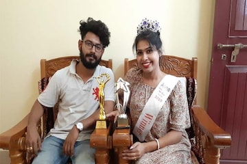 দেশে তৃতীয় লিঙ্গের সেরা সুন্দরী জলপাইগুড়ির বউমা, অ্যানিতে বিভোর সাগ্নিক... দেশে তৃতীয় লিঙ্গের সেরা সুন্দরী জলপাইগুড়ির বউমা, অ্যানিতে বিভোর সাগ্নিক...