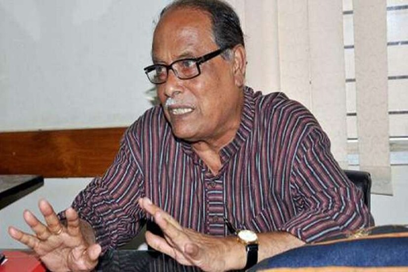 হলফনামা অনুযায়ী, ২০১৯-'২০ আর্থিক বর্ষে প্রবীণ বাম নেতার আয় ছিল ৩ লক্ষ ৬২ হাজার ৪০ টাকা। আর ওই একই সময়ে তাঁর স্ত্রীর উপার্জন ছিল ৩ লক্ষ ৭৫ হাজার ৬১৫ টাকা। বাম 'আদর্শের' ছাপ যেন রয়েছে অশোকের ব্যাঙ্ক অ্যাকাউন্টেও। বেশ কয়েকটি অ্যাকাউন্ট মিলে অশোকের রয়েছে ১২ লক্ষ ৩৫ হাজার ৯৪ টাকা এবং ২ লক্ষ ৪২ হাজার ৭৩০ টাকা। আর স্ত্রী'র সঙ্গে জয়েন্ট অ্যাকাউন্টে রয়েছে মাত্র ১৮ হাজার ৫৪০ টাকা।